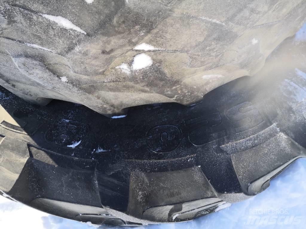 Pirelli 420/85R28 Pneus Agrícolas