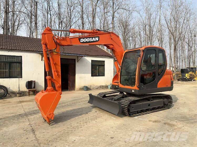 Doosan DX75 Escavadoras de rastos