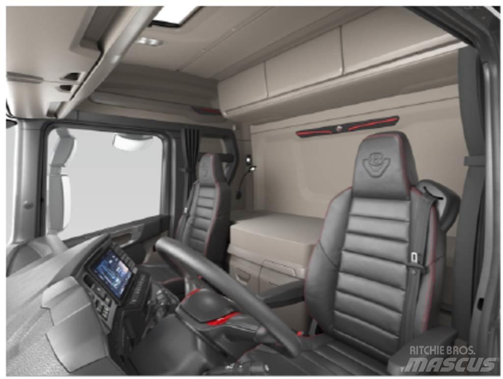 Scania R590 8x4 Camiões Ampliroll