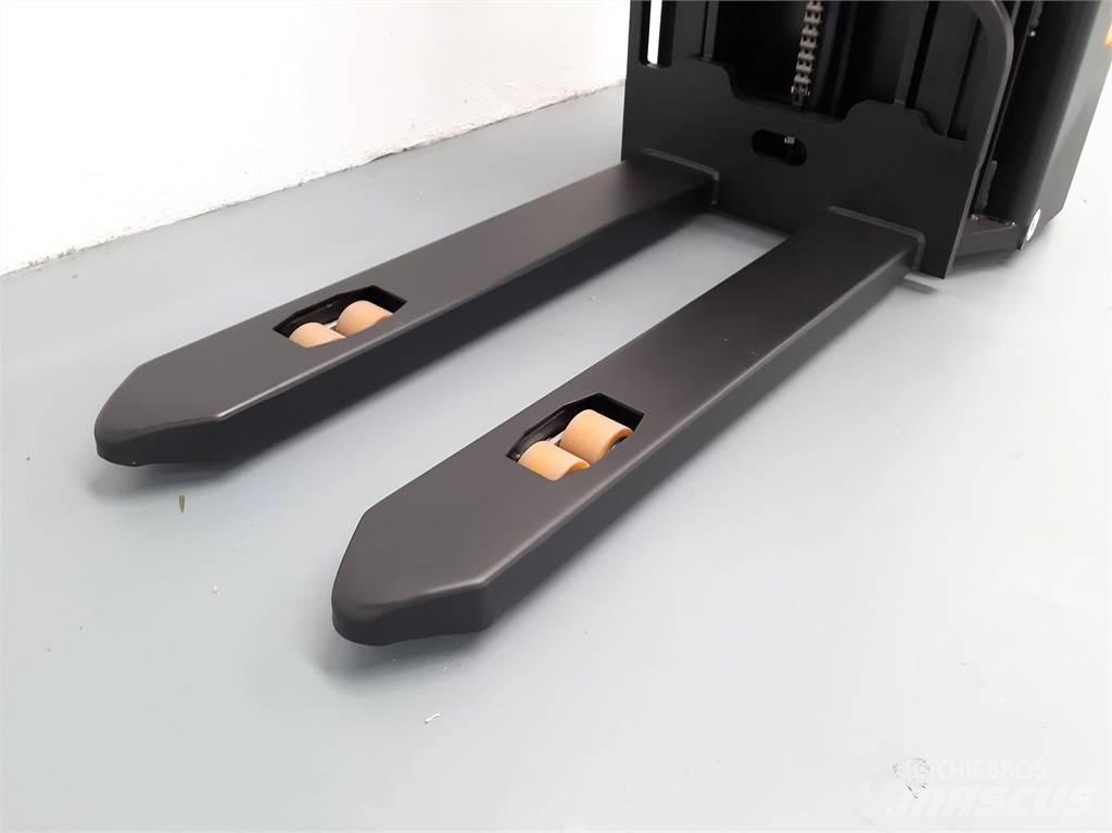  ES15 15ES 2S350 Empilhador para operador externo