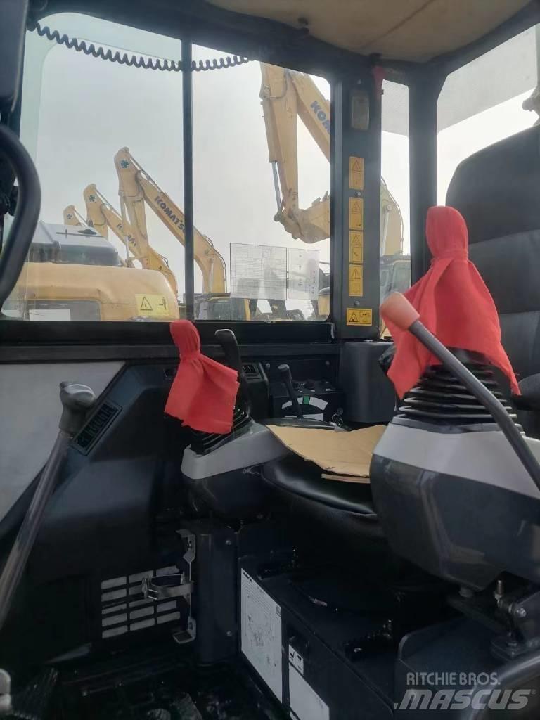 Komatsu PC56-7 Escavadoras de rastos