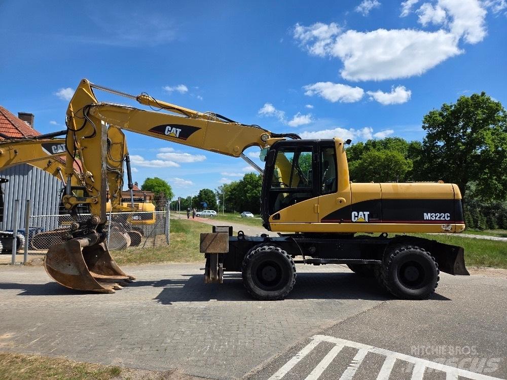 CAT M322C Escavadoras de rodas