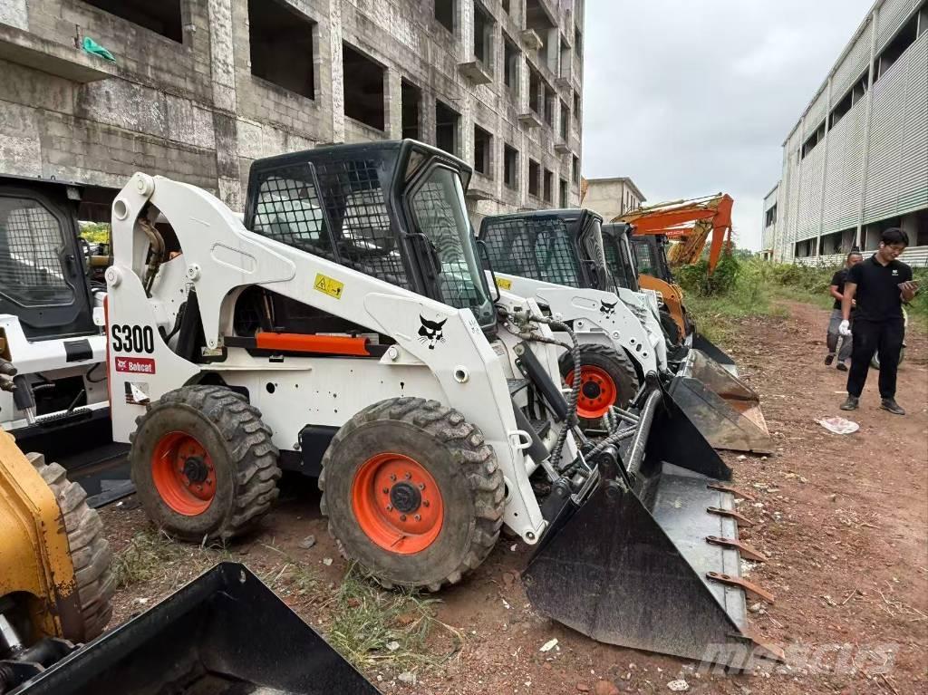 Bobcat S 300 Carregadoras de direcção deslizante