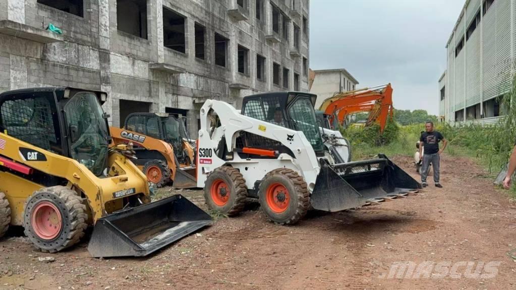 Bobcat S 300 Carregadoras de direcção deslizante
