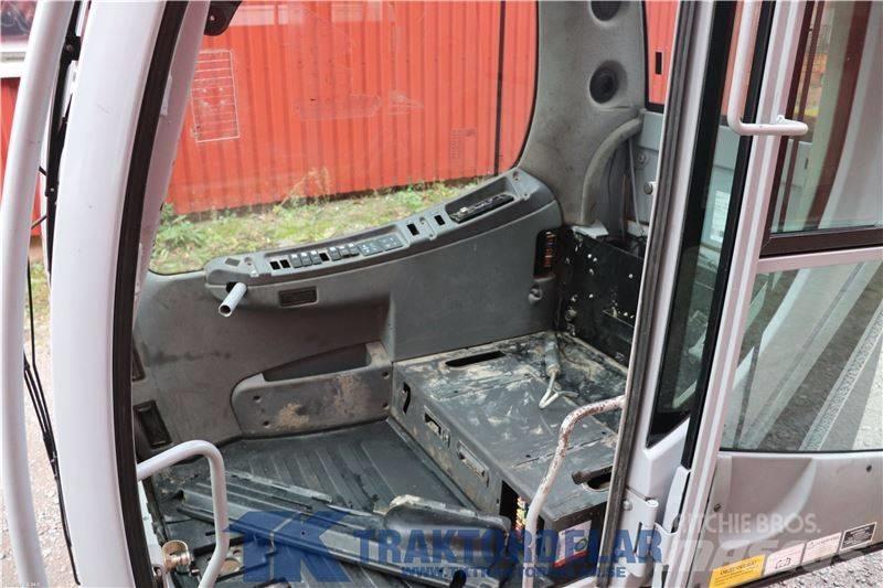 New Holland WE150C Cabines e interior