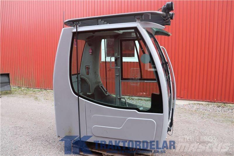 New Holland WE150C Cabines e interior