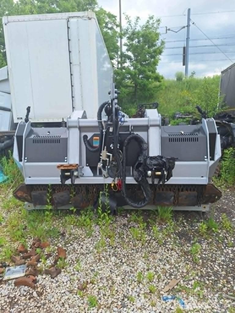 FAE UMM/S/HP- 225 Maquinaria Florestal - Outros
