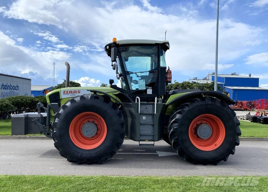 CLAAS Xerion 3800 Tratores Agrícolas usados
