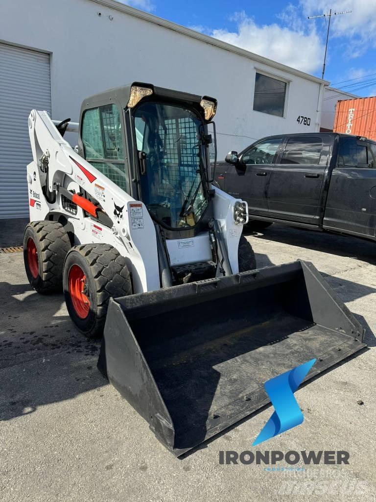 Bobcat S 770 Carregadoras de direcção deslizante