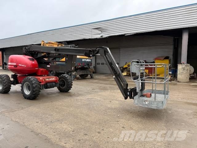 Manitou 180 ATJ Elevadores braços articulados