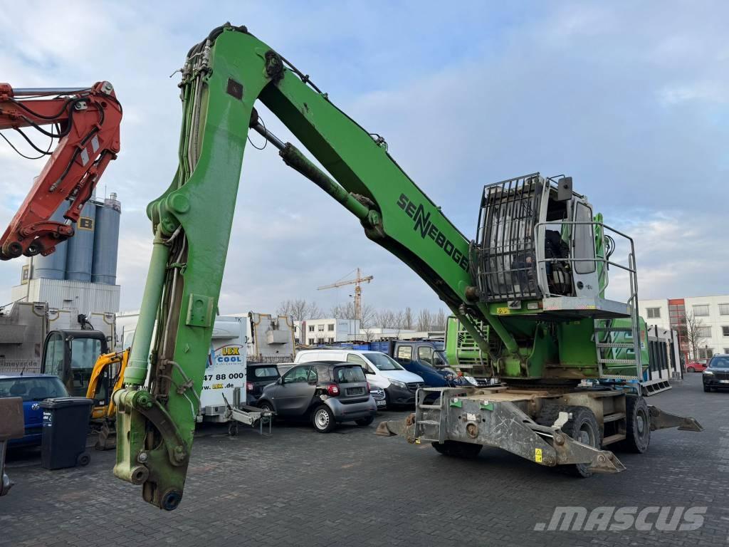 Sennebogen 821 E Escavadoras de rodas