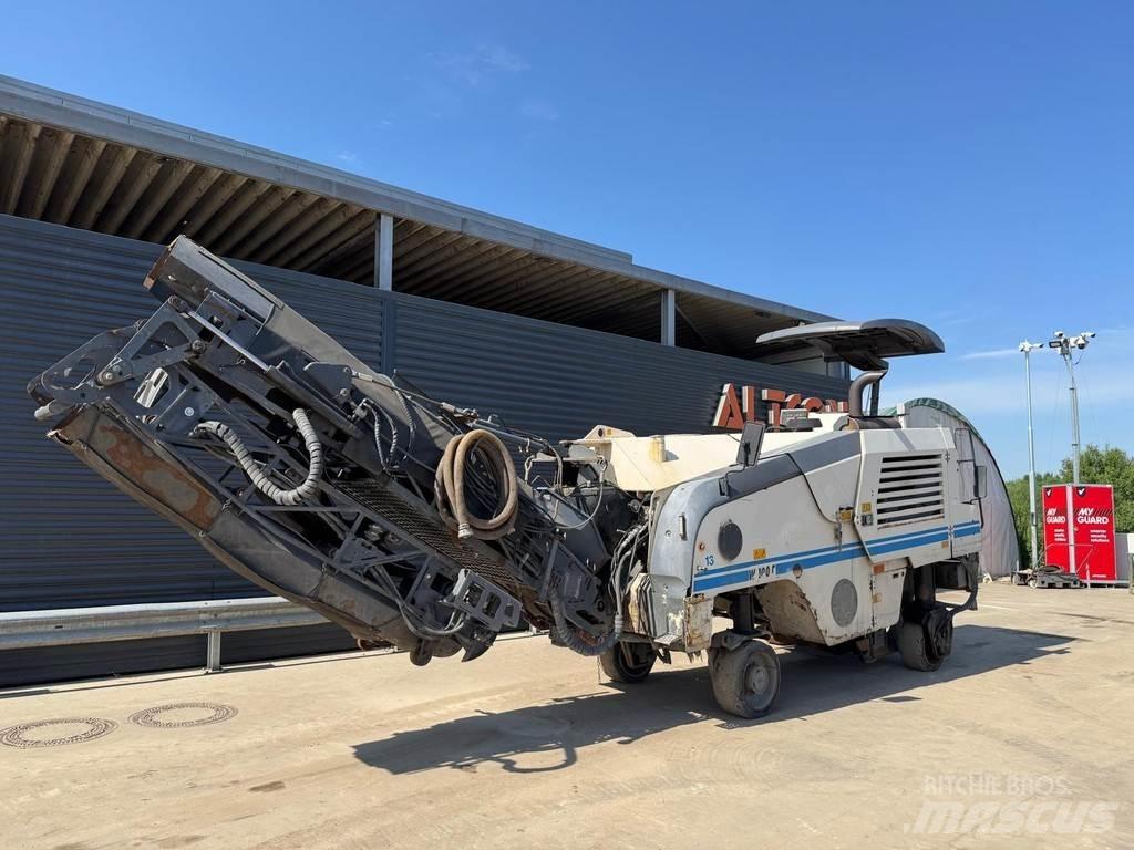 Wirtgen W 100 F Fresadoras de asfalto