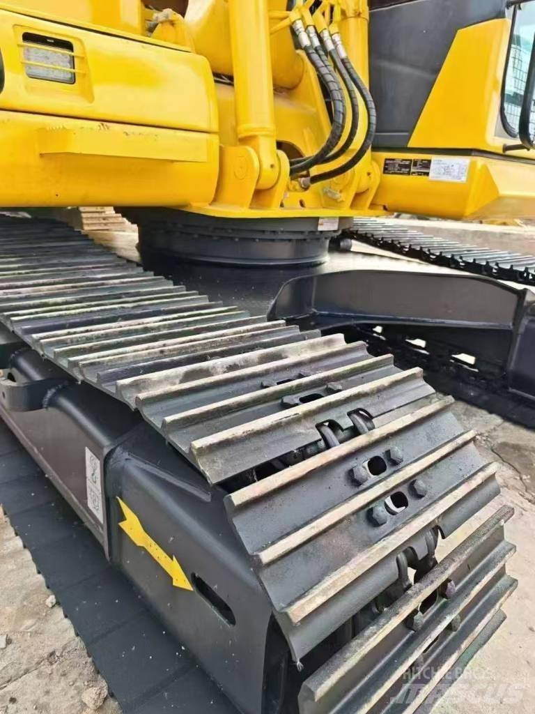 Komatsu 130-7 Escavadoras de rastos