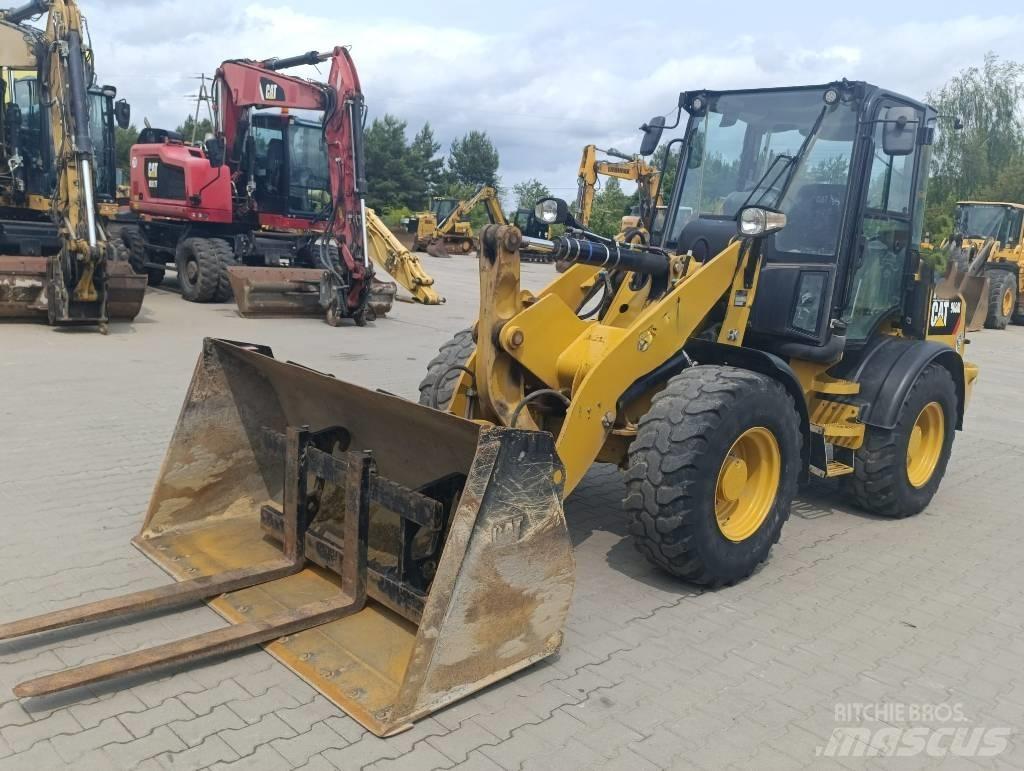 CAT 908M Pás carregadoras de rodas
