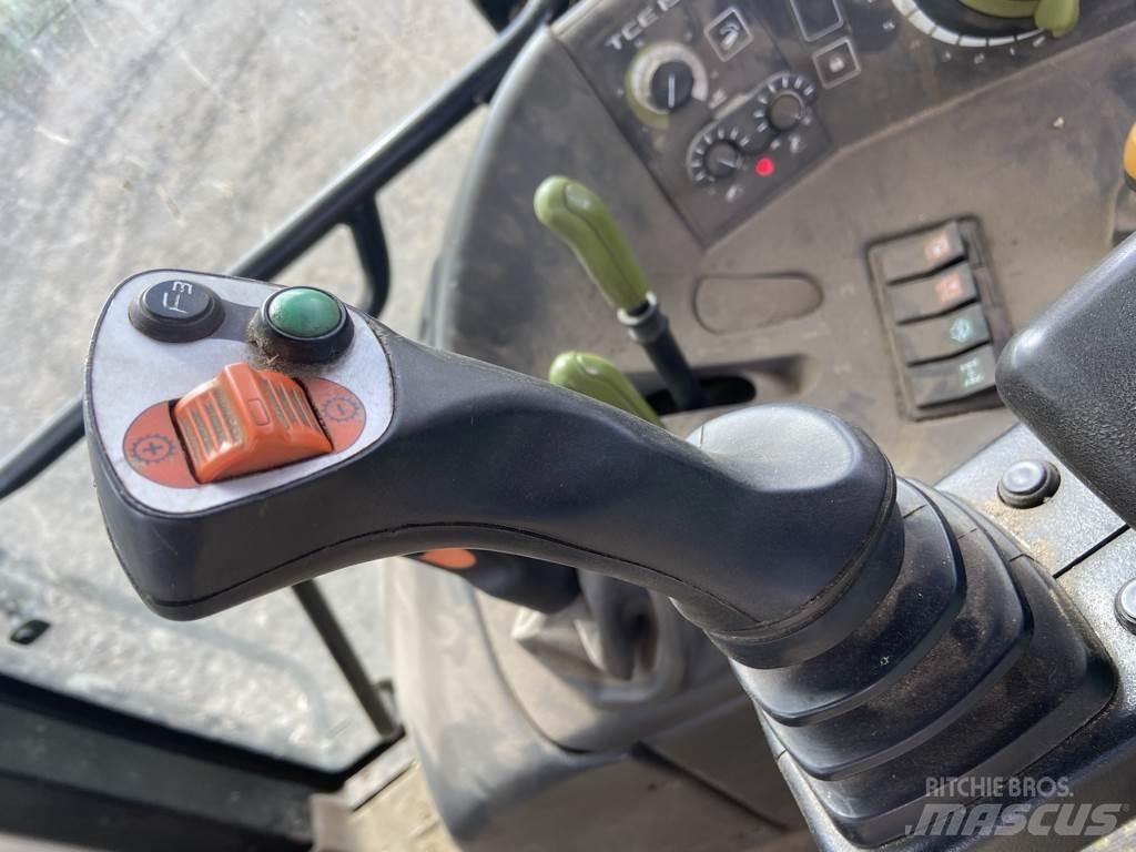 CLAAS ARION 420 Tratores Agrícolas usados