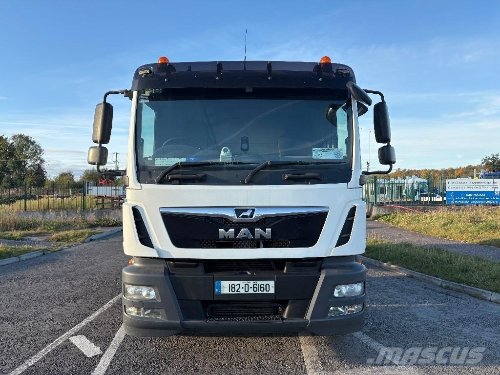 MAN TGM 18.250 Camiões multibenne
