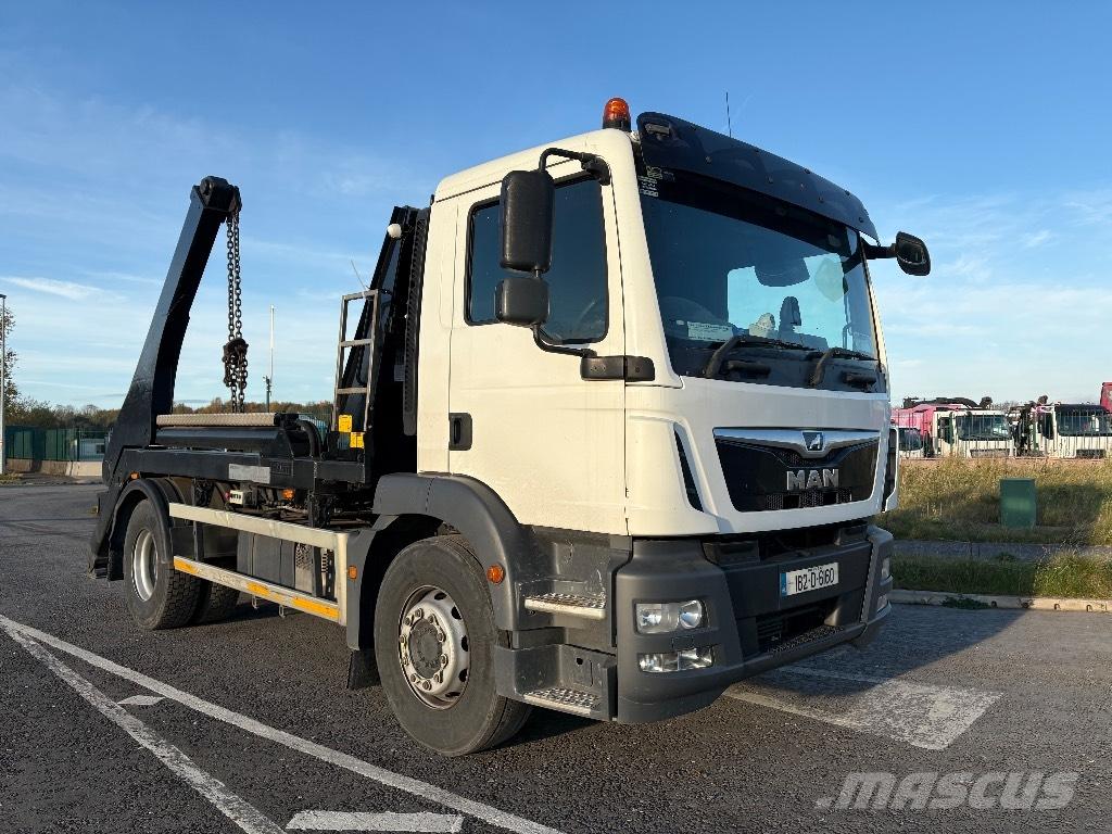MAN TGM 18.250 Camiões multibenne