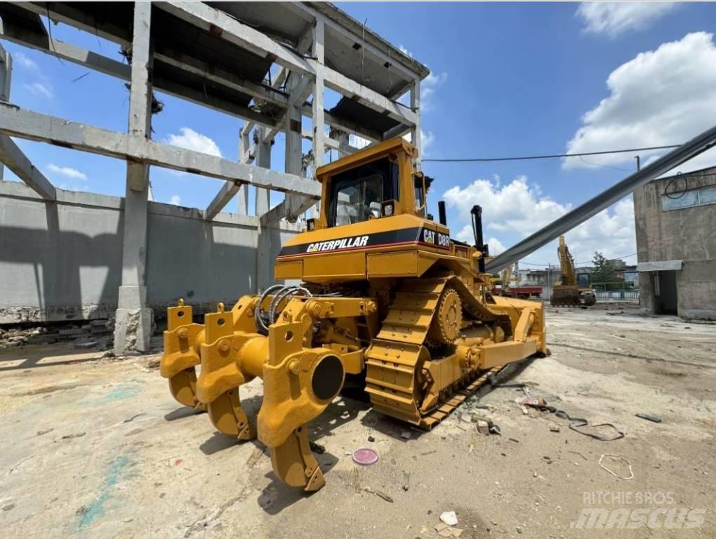 CAT D 8 R Dozers - Tratores rastos