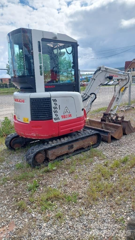 Takeuchi TB 23 R Mini Escavadoras <7t