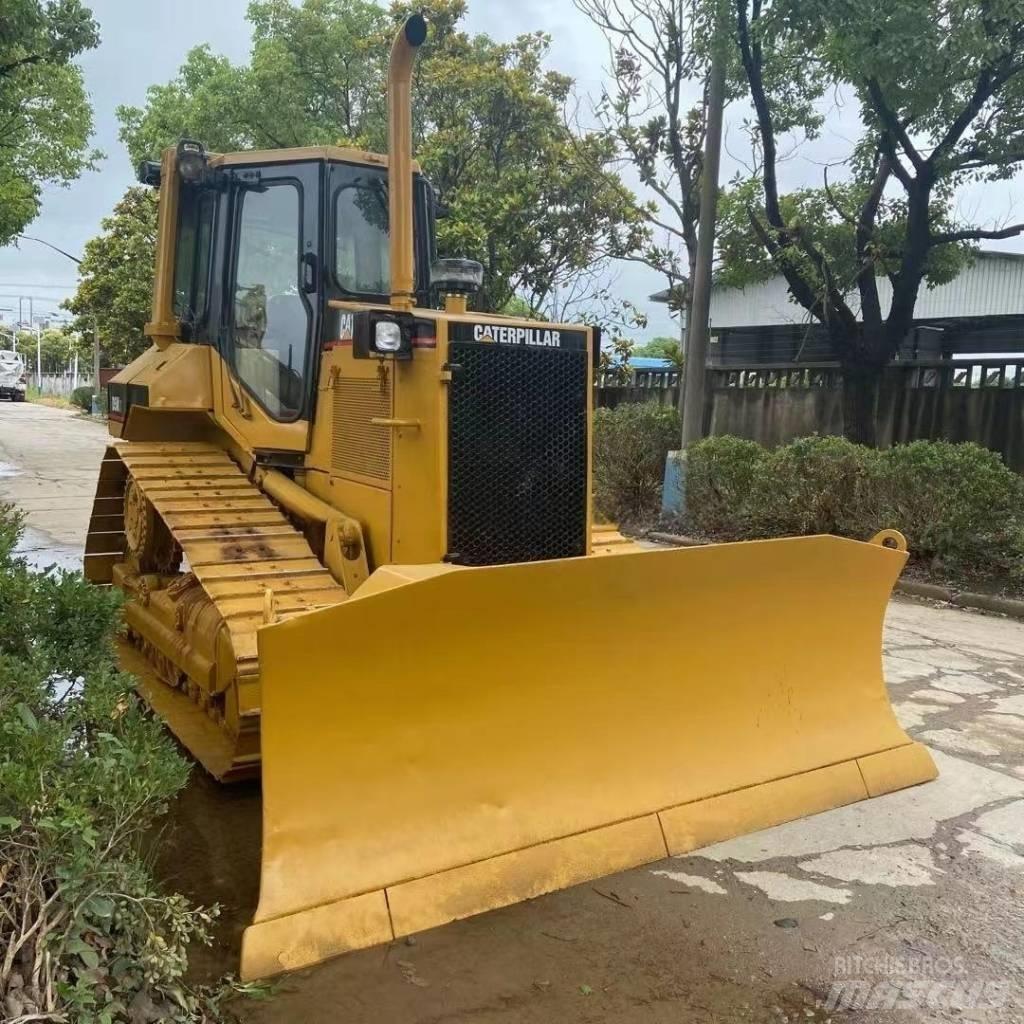 CAT D5M Dozers - Tratores rastos
