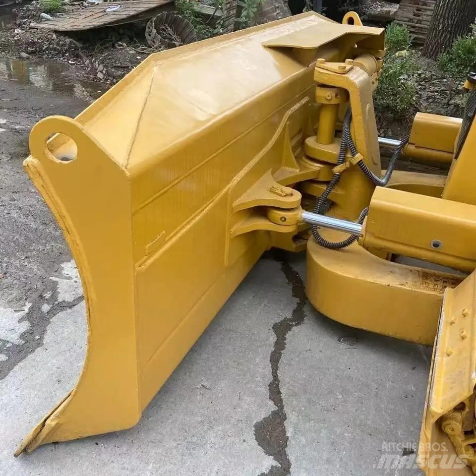 CAT D5M Dozers - Tratores rastos