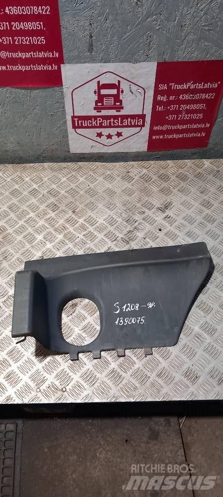 Scania 94 D.   1390075 Cabines e interior