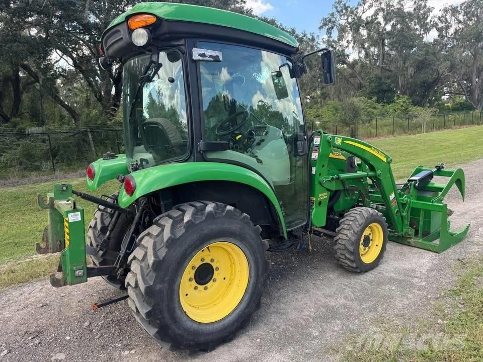 John Deere 3520 Tratores Agrícolas usados