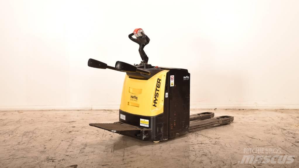 Hyster P3.0S Porta-paletes com plataforma