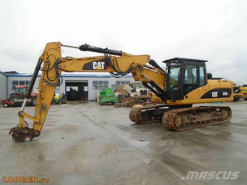 CAT 323 D Escavadoras de rastos