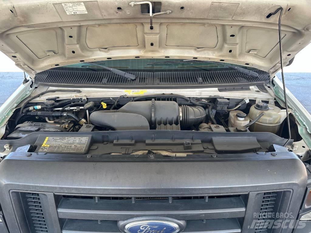 Ford E 250 Carrinhas de caixa fechada