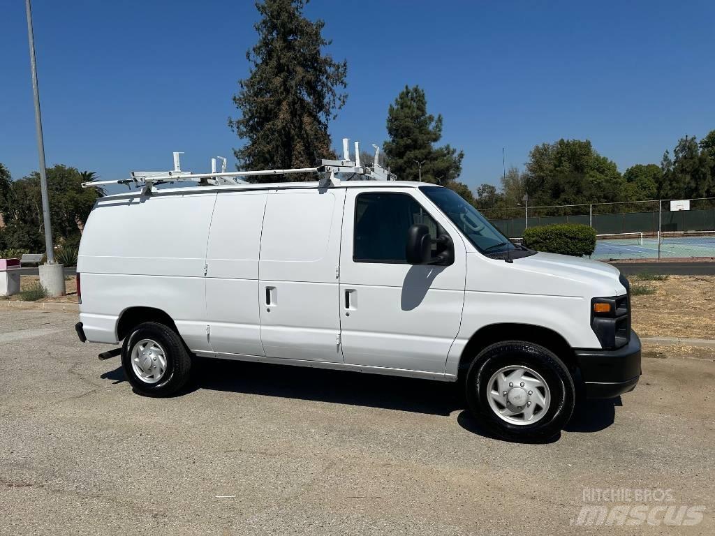 Ford E 250 Carrinhas de caixa fechada