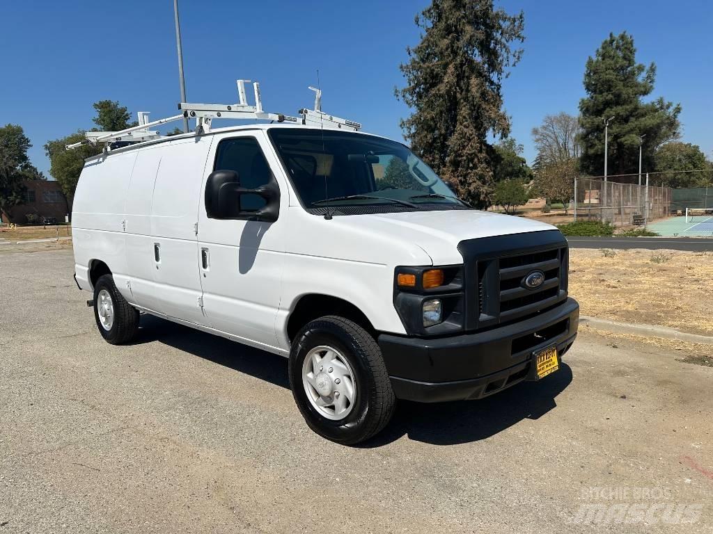 Ford E 250 Carrinhas de caixa fechada