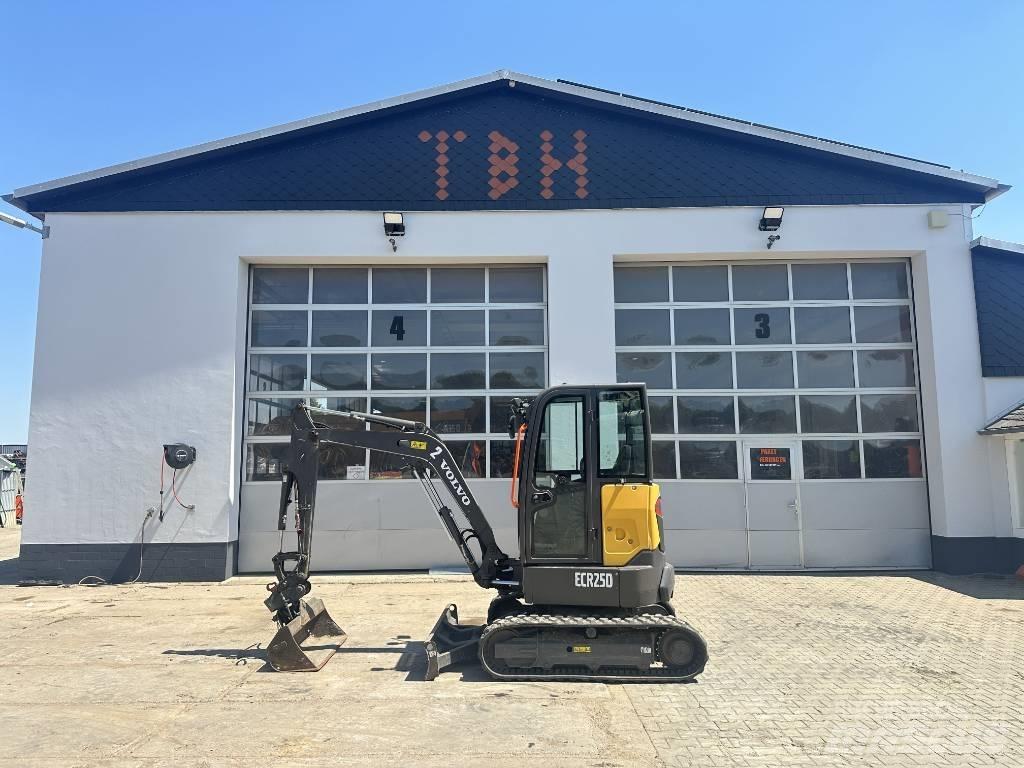 Volvo ECR 25 D Mini Escavadoras <7t