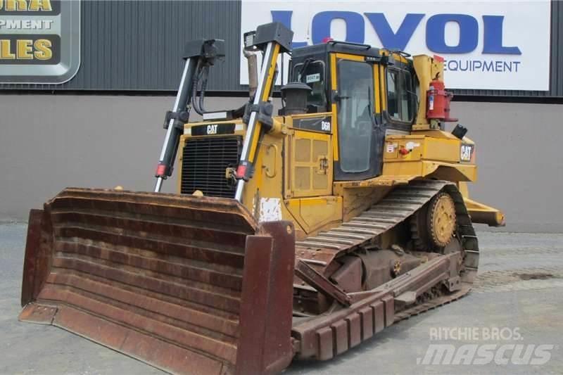 CAT D6R Dozers - Tratores rastos