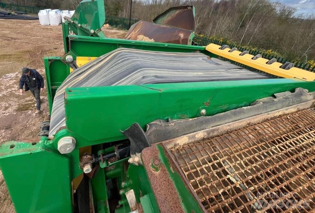 McCloskey R155 Crivos móveis