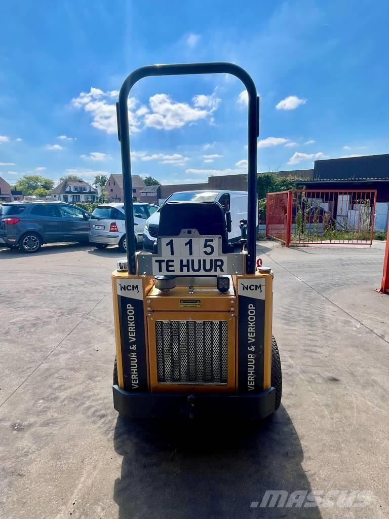 Knikmops KM 100 Pás carregadoras de rodas