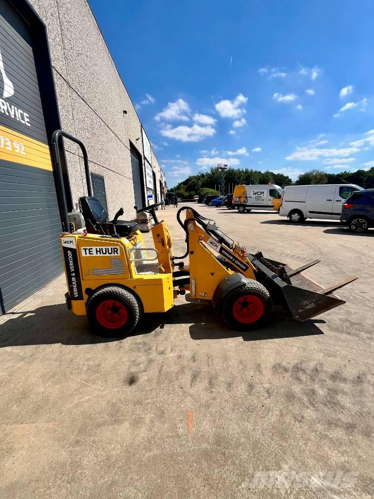 Knikmops KM 100 Pás carregadoras de rodas