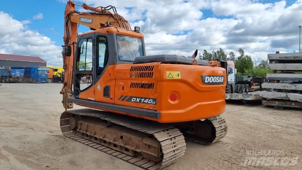 Doosan DX 140 LC-3 Escavadoras de rastos