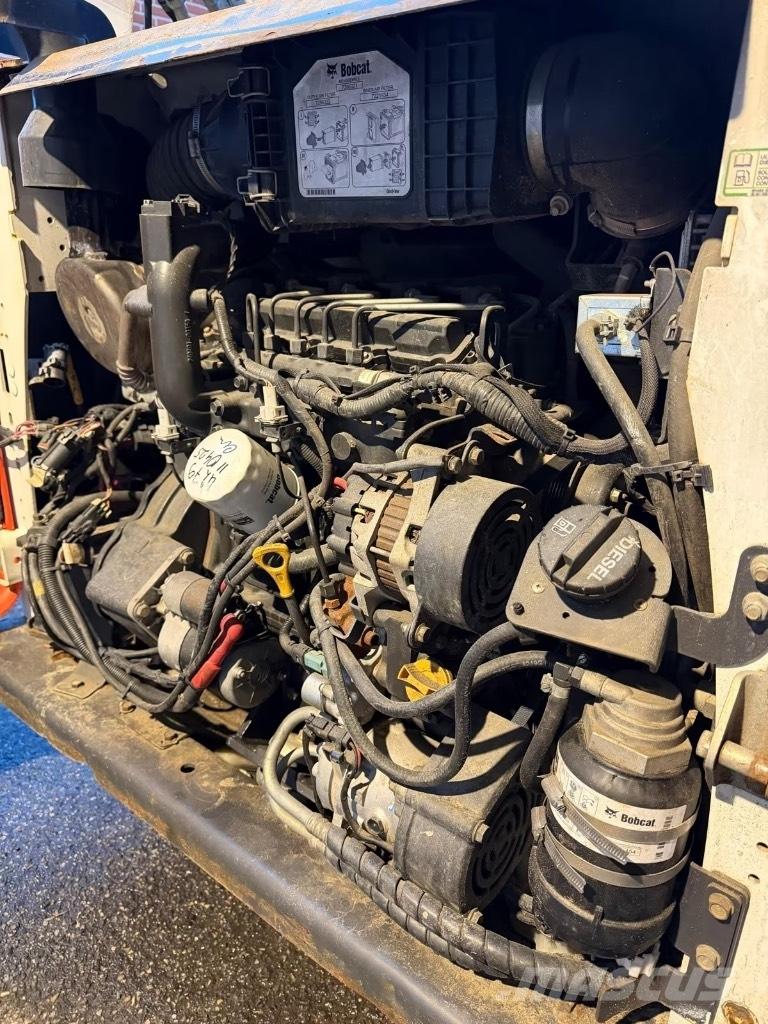 Bobcat T 590 Carregadoras de direcção deslizante