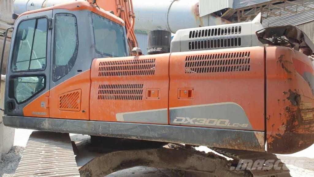 Doosan DX 300 LC-5 Escavadoras de rastos
