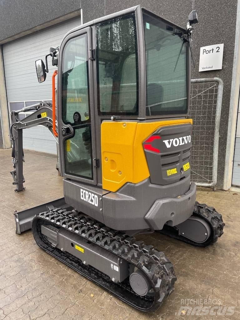 Volvo ECR25D Mini Escavadoras <7t
