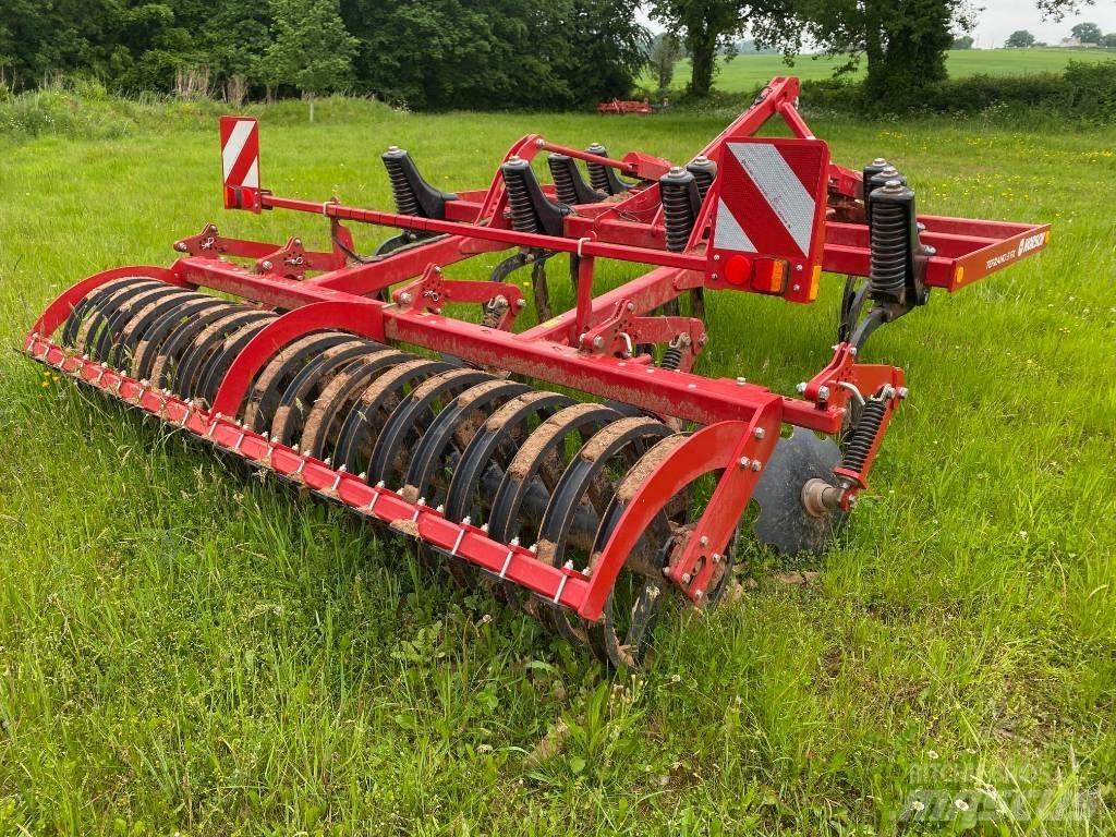 Horsch Terrano 3 FX Cultivadoras