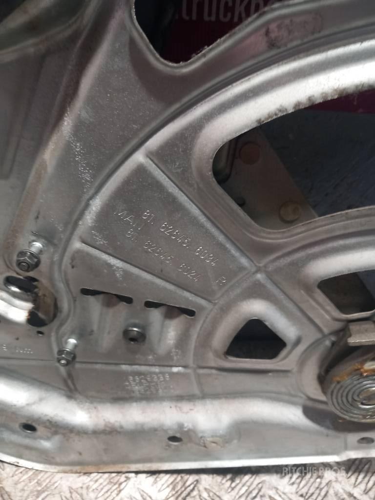 MAN TGA 81626456024 Cabines e interior