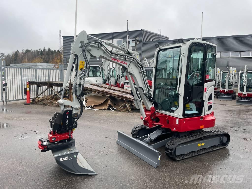 Takeuchi TB 325 R Mini Escavadoras <7t