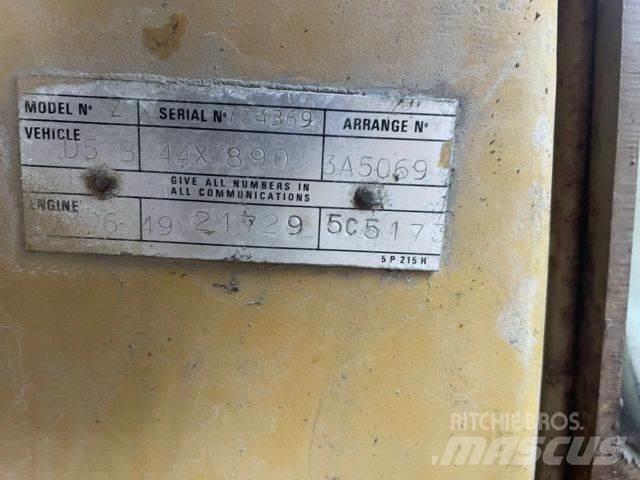 CAT D5B 44x890 Dozers - Tratores rastos