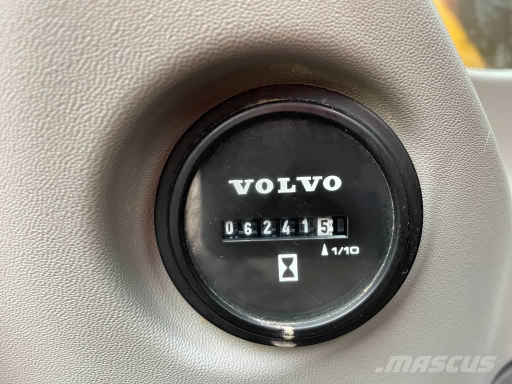 Volvo ECR 235 Escavadoras de rastos
