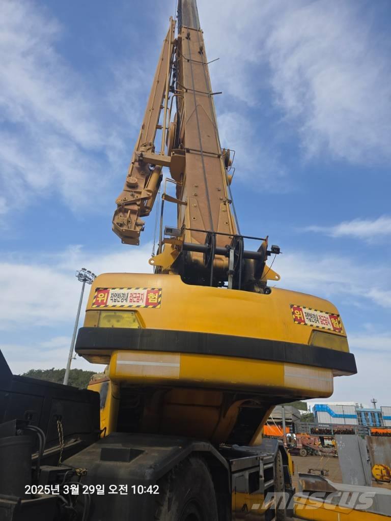 Kobelco RK 450 Gruas Fora-de-estrada