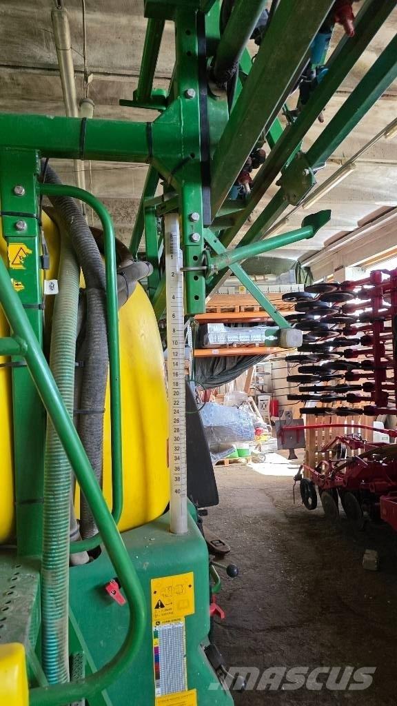 John Deere M 740 i Pulverizadores rebocados