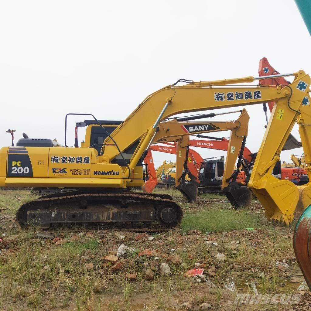 Komatsu PC200-8 Escavadoras de rastos