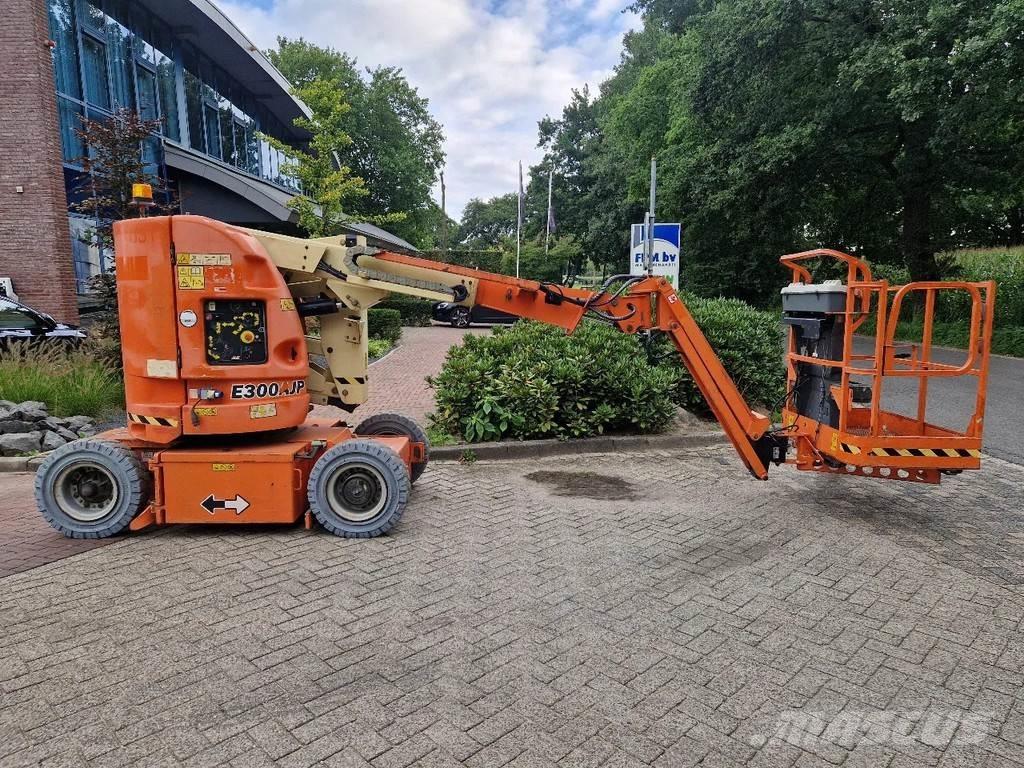 JLG E300AJP Elevadores braços articulados